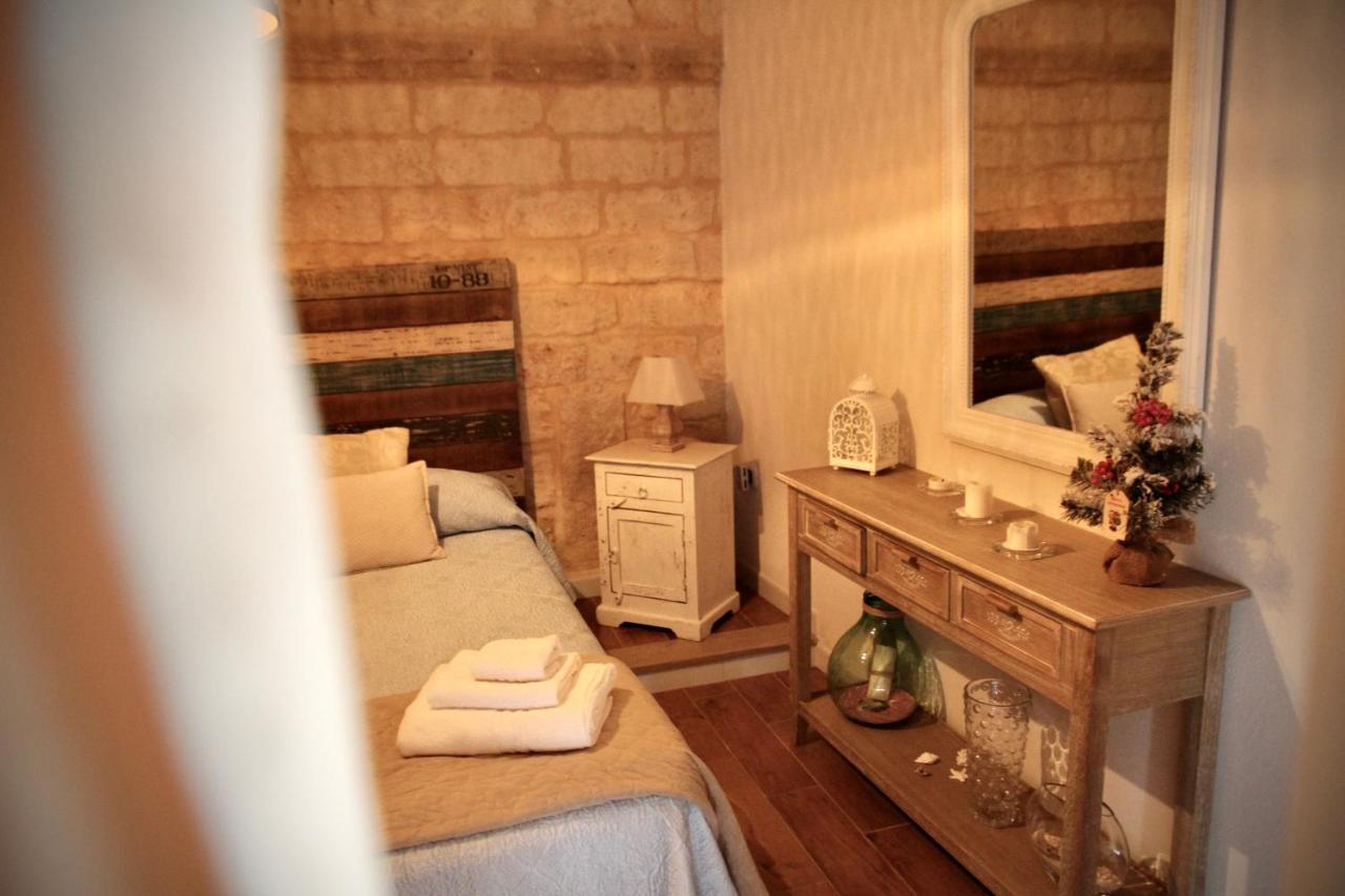 Bed and Breakfast La Stanza Bari Esterno foto