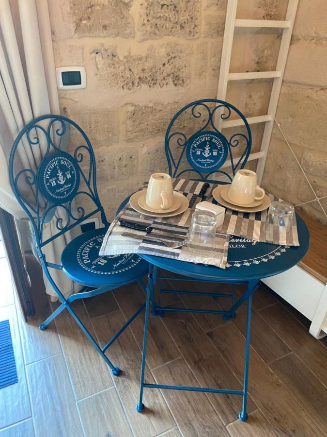 Bed and Breakfast La Stanza Bari Esterno foto
